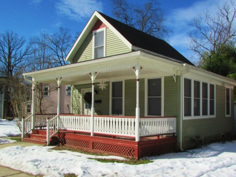 Rainbow Cottage - green